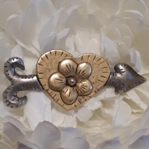 Vintage heart arrow brooch Arizona Jean Company - Picture 1 of 4